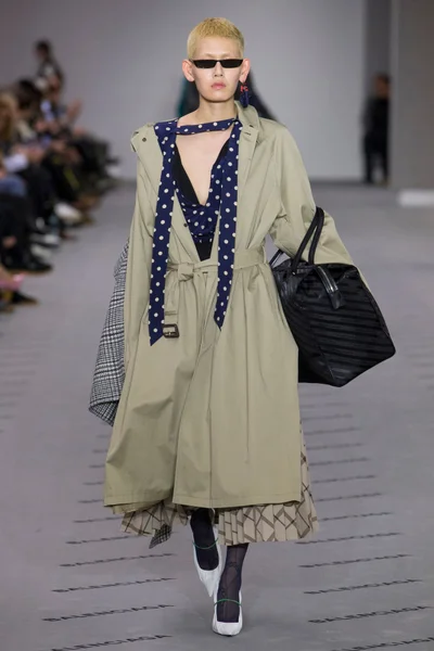 Look 23